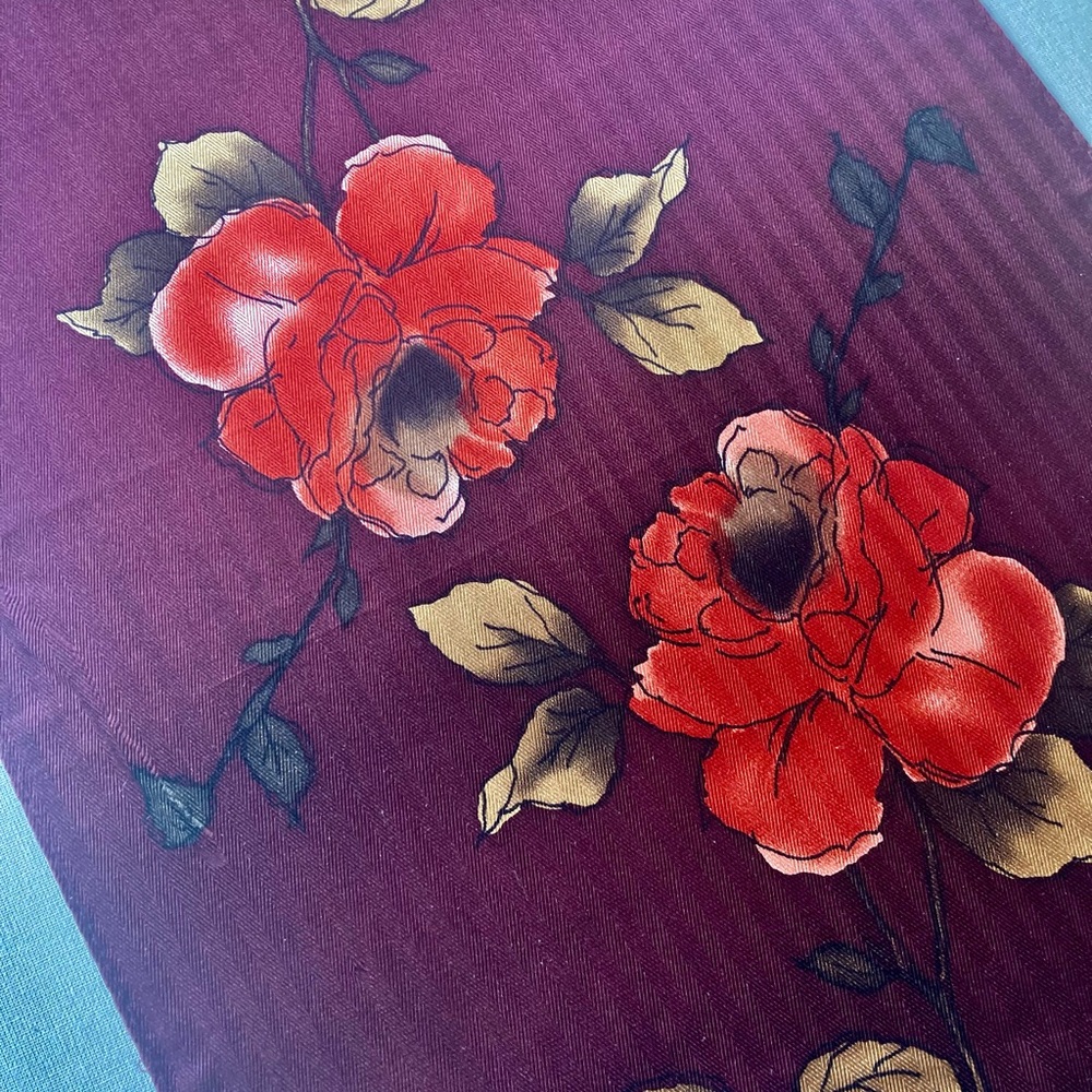 ANNE KLEIN, vintage long silk scarf - Picture 10 of 10